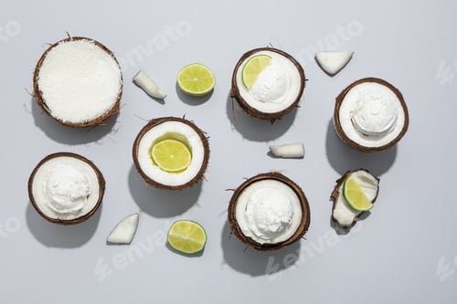 Preview: Summer dessert - ice cream, ice cream with coconut