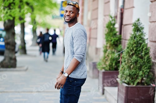 Preview: Fashionable black guy