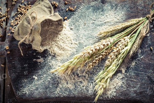 Preview: Flour and ears of wheat
