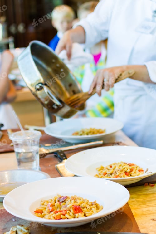Preview: Cooking class
