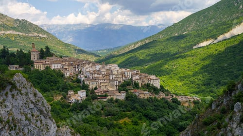 Preview: Road of Gole del Sagittario, famous canyon in Abruzzo