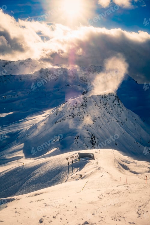 Preview: Snow covered alps on sunny day, Arosa, Graubunden, Switzerland