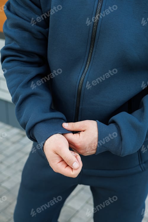 Preview: Introducing our stylish outdoor sportswear collection featuring a comfortable navy blue