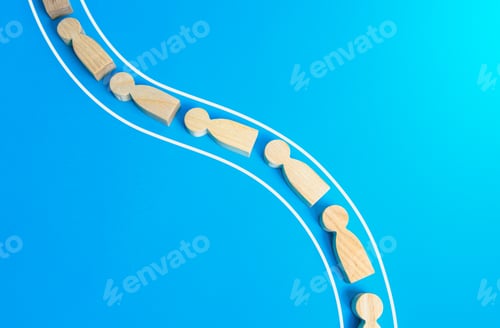 Preview: People follow in a chain along the outlined road.