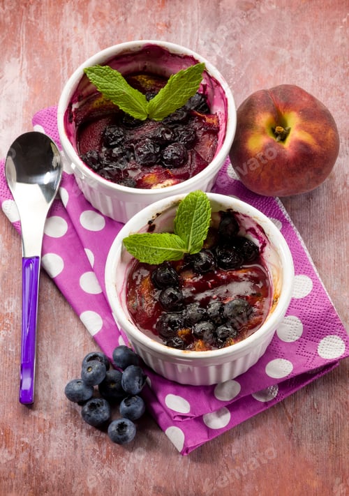 Preview: dessert with peach and blueberry