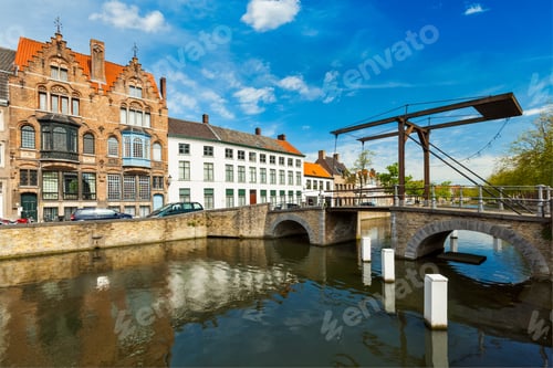 Preview: View of Bruges canal and old historic houses of medieval architecture. Brugge, Belgium
