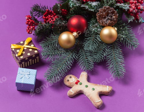 Preview: Gingerbread man and christmas gifts