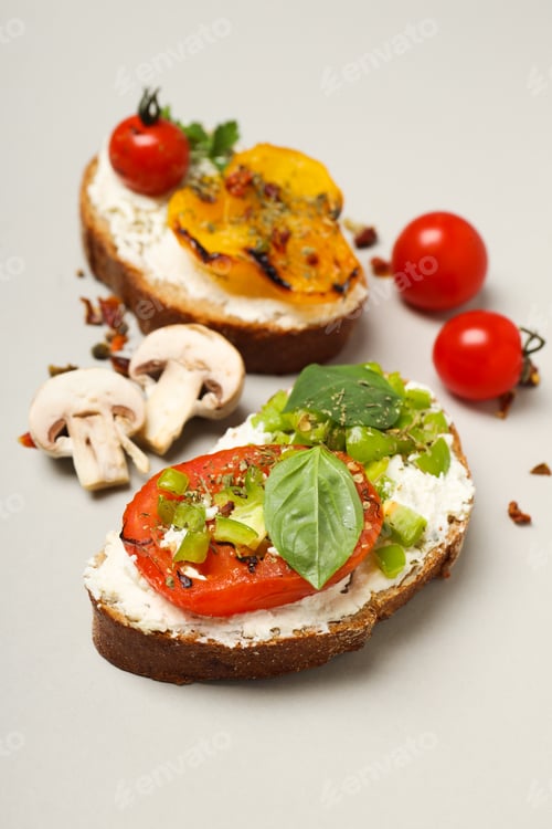 Preview: Toasts with tasty grilled vegetables, concept of delicious appetizer