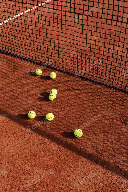Preview: Tennis balls on court