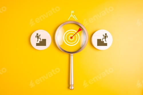 Preview: Magnifying glass with target goal for start up new business concept, Achieving goal and objective