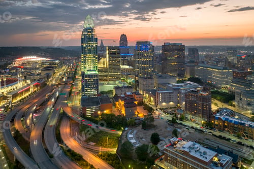 Preview: Cincinnati, Ohio, American city downtown with wide highway crossroads at night