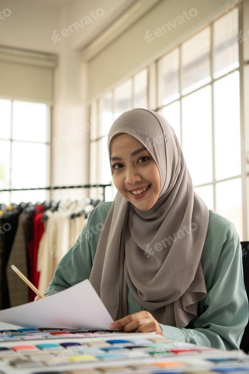Preview: Both Muslim women run a small business