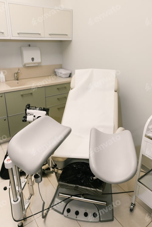 Preview: Gynecological chair in medical examination room