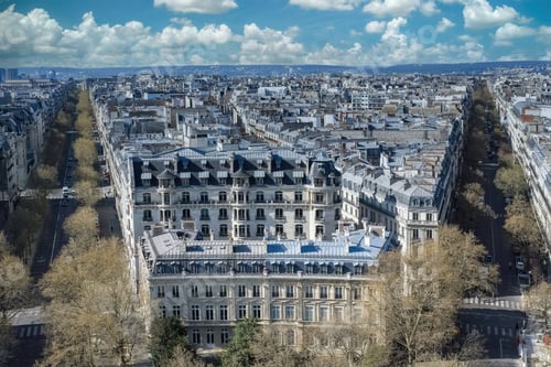 Preview: Paris, beautiful Haussmann facades and roofs