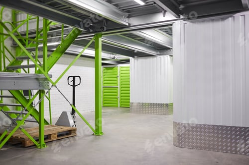 Preview: Empty storage room