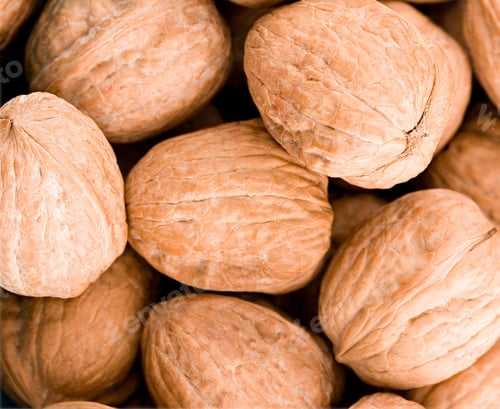 Preview: Walnuts closeup