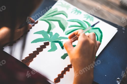 Preview: Hand holding a brush in contact with the canvas