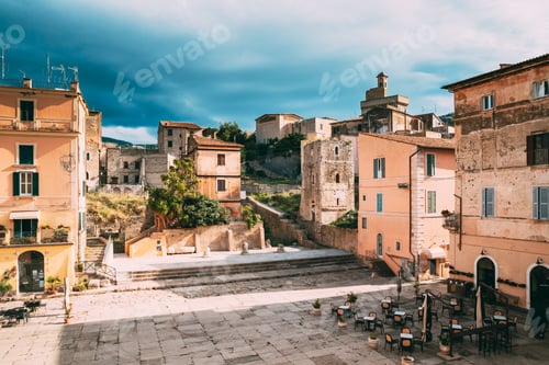 Preview: Terracina, Italy. View Of Piazza Municipio