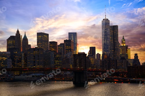 Preview: Manhattan skyline at sunset