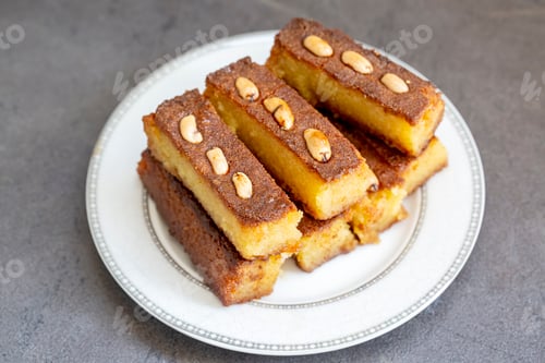 Preview: Turkish Dessert Sambali or Damascus Dessert (Sam Tatlisi)
