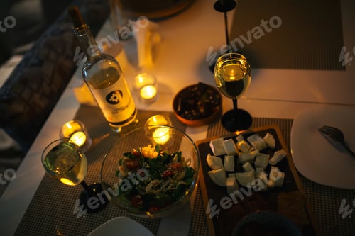 Preview: evening dinner by candlelight, date, romance