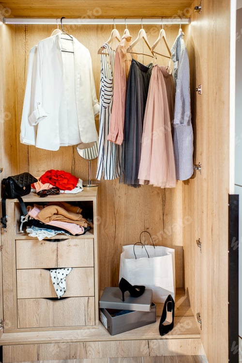 Preview: Organized Closet with Clothing and Accessories