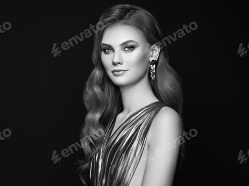 Preview: Portrait beautiful woman with jewelry