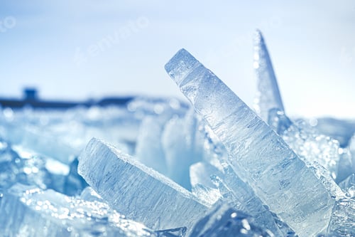 Preview: Ice floe floating on the water