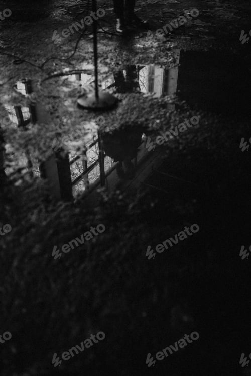 Preview: Grunge music video