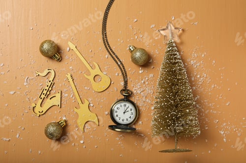 Preview: New Year's decor with a clock, top view.