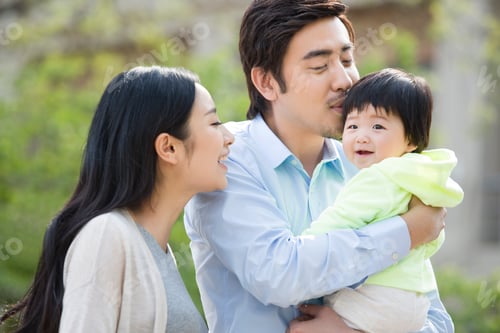 Preview: Happy young family