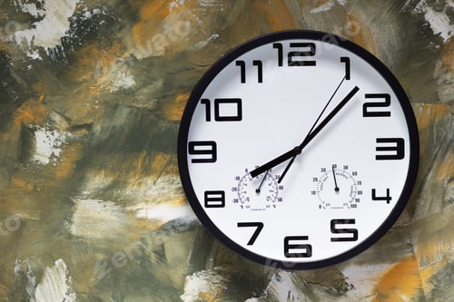Preview: wall clock at colorful paintes texture