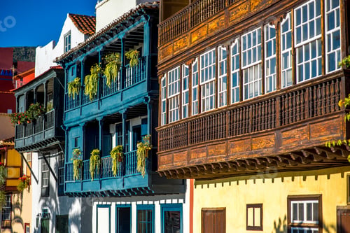 Preview: Colorful balconies in Santa Cruz city on La Palma island
