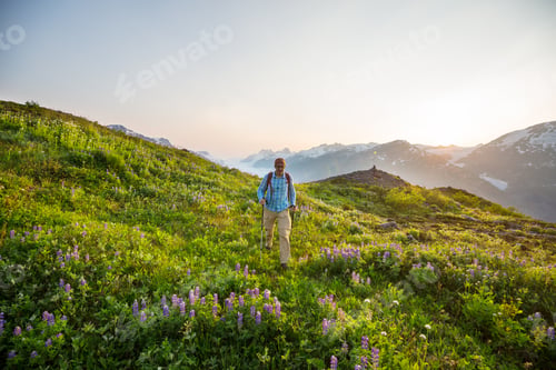 Preview: Hike in Canada
