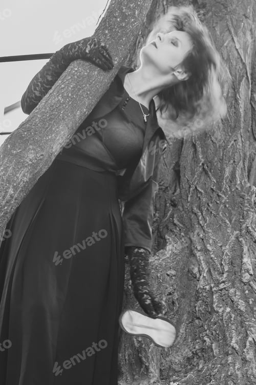 Preview: beautiful girl in black dress