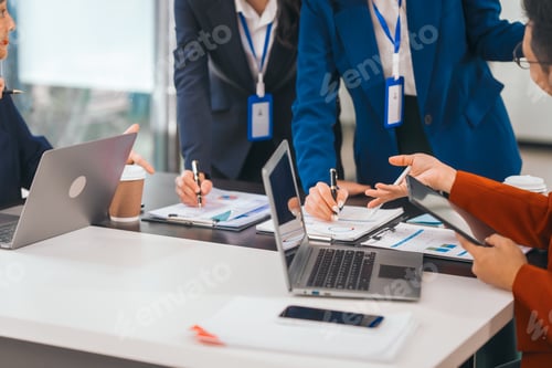 Preview: Asian people in office, group meeting in boardroom, working together, annual discuss opinions