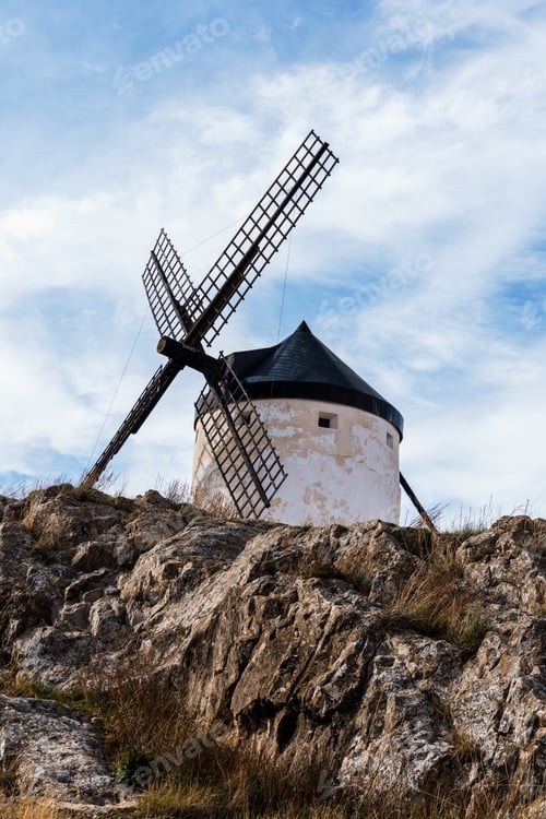 Preview: Windmills in Consuegra, Toledo