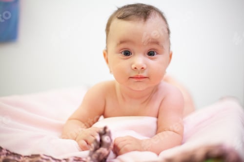 Preview: Baby's curiosity