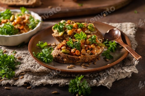 Preview: Healthy hummus with bread