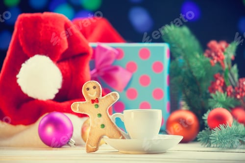 Preview: Santas hat and gingerbread with cup