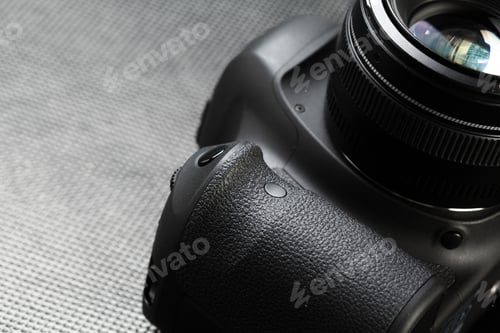 Preview: digital SLR camera
