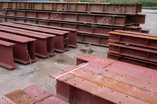 Preview: Materials laying on the ground
