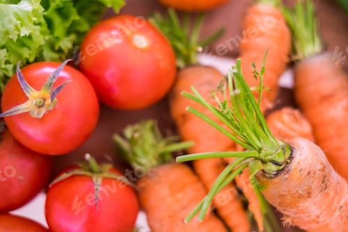 Preview: Clouse up of mixed coloured vegetables