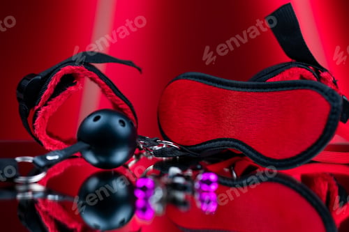 Preview: erotic bdsm toys for intimate sex games red blindfold and handcuffs
