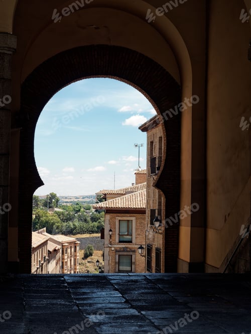 Preview: Scenic view through Toledo archway