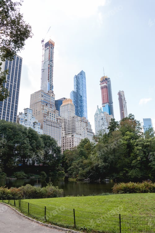 Preview: buildings and city park in new york, usa