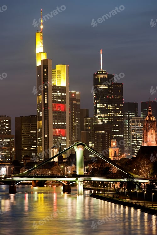 Preview: Skyline and Main River at night, Frankfurt, Germnay