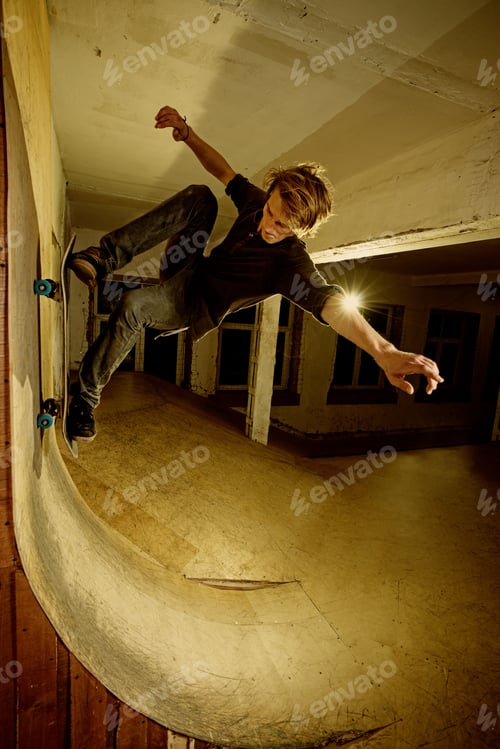 Preview: Skater doing a trick