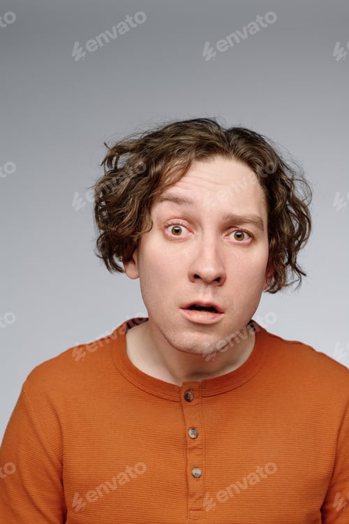 Preview: Surprised Man Studio Portrait