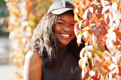 Preview: Africa model woman
